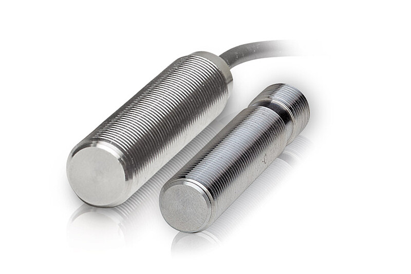 Magneticko-indukční snímač polohy s závitem M12