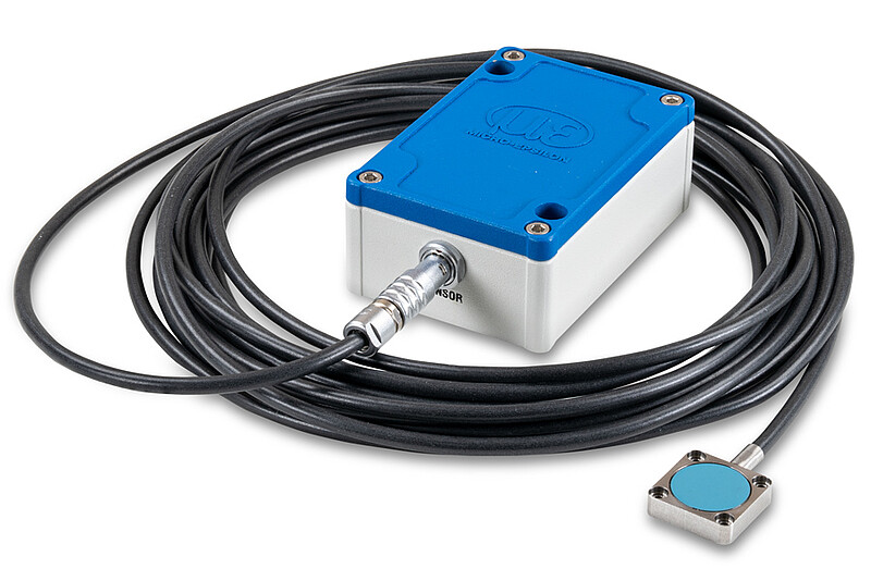 Kapacitní měřicí systém s analogovým výstupem